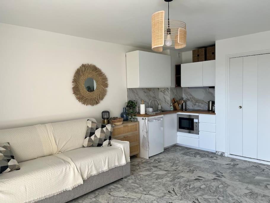 Studio Cosy Avec Terrasse Sur La Plage Ла Сен-сюр-Мер Екстериор снимка